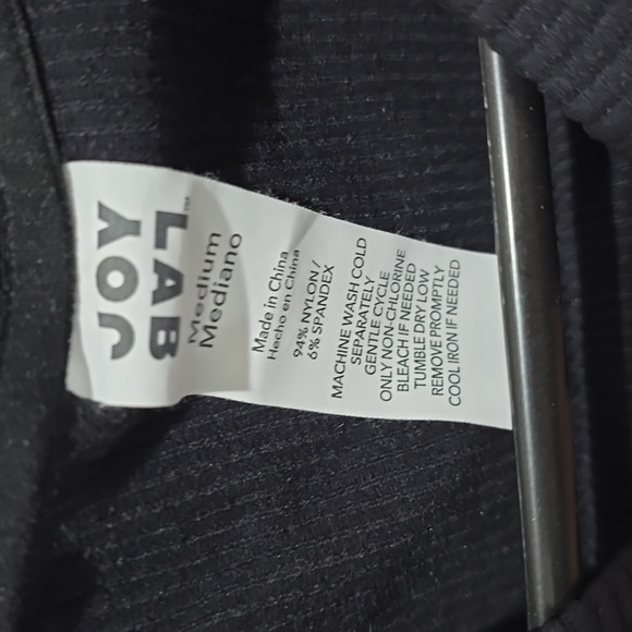 JoyLab Black Ribbed Top - Picture 2 of 4